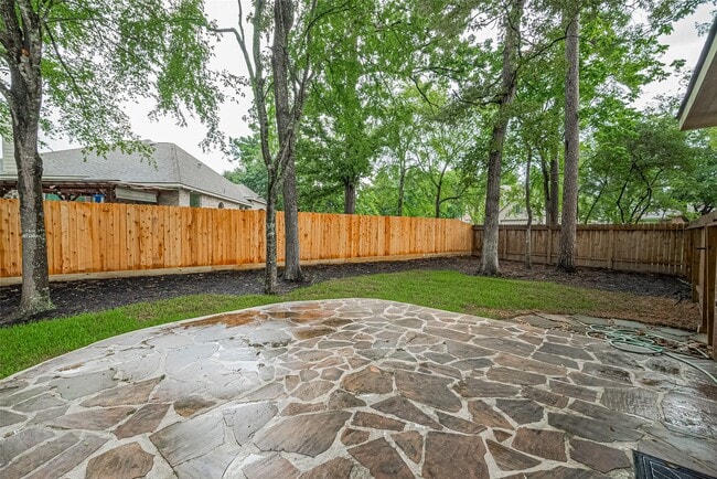 Building Photo - 23 Red Adler Pl