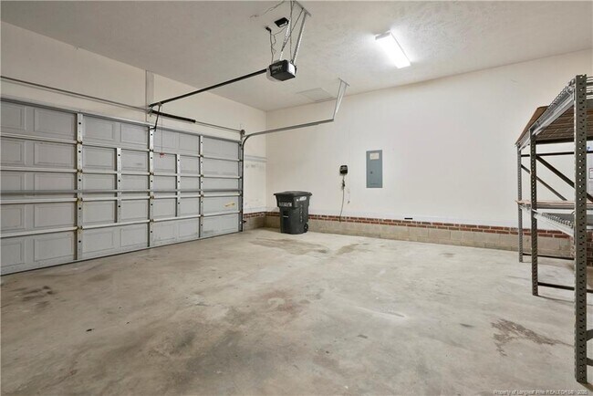 Building Photo - 2813 Franciscan Dr