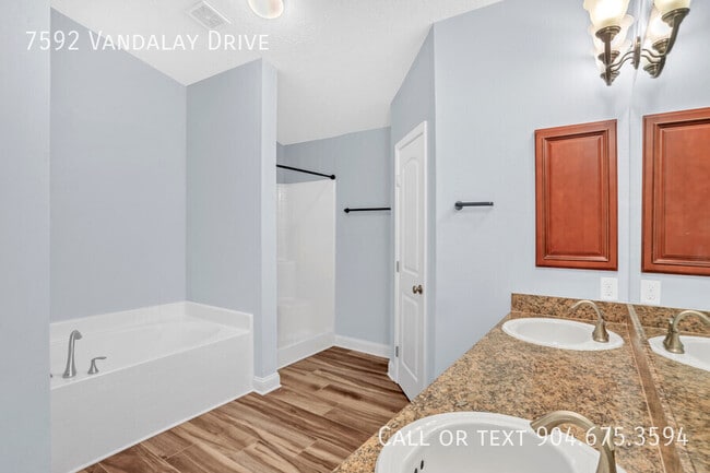 Building Photo - 7592 Vandalay Dr