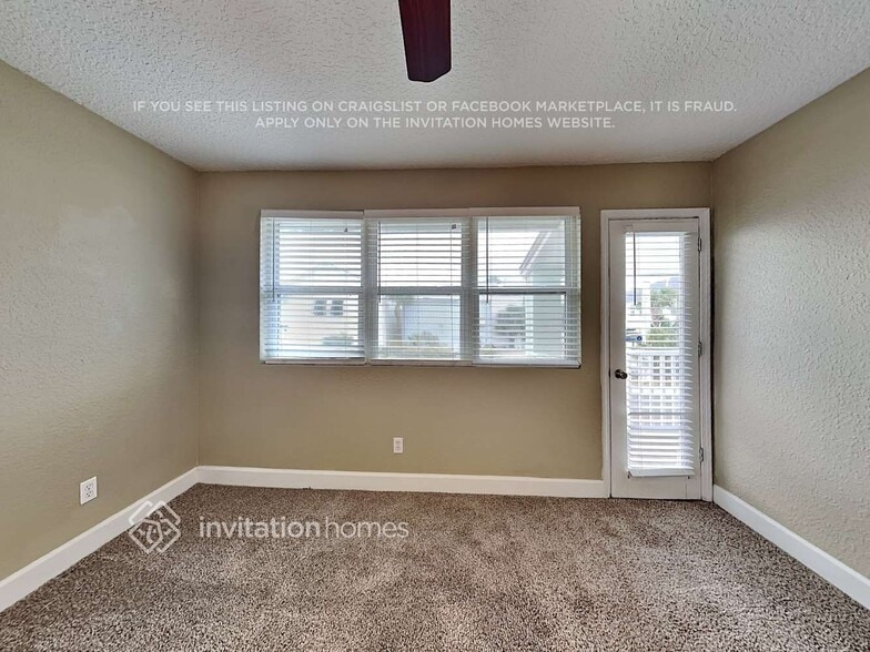 Building Photo - 410 4th St S