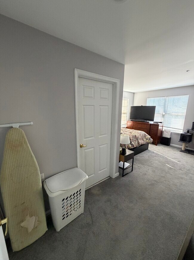 Building Photo - 3100 Irma Ct