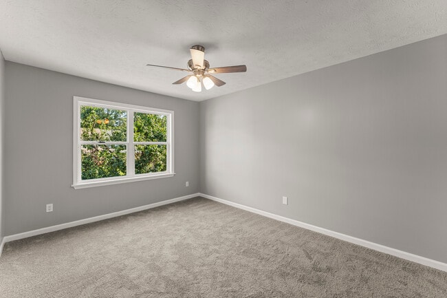 Building Photo - 6344 Olde Towne Dr