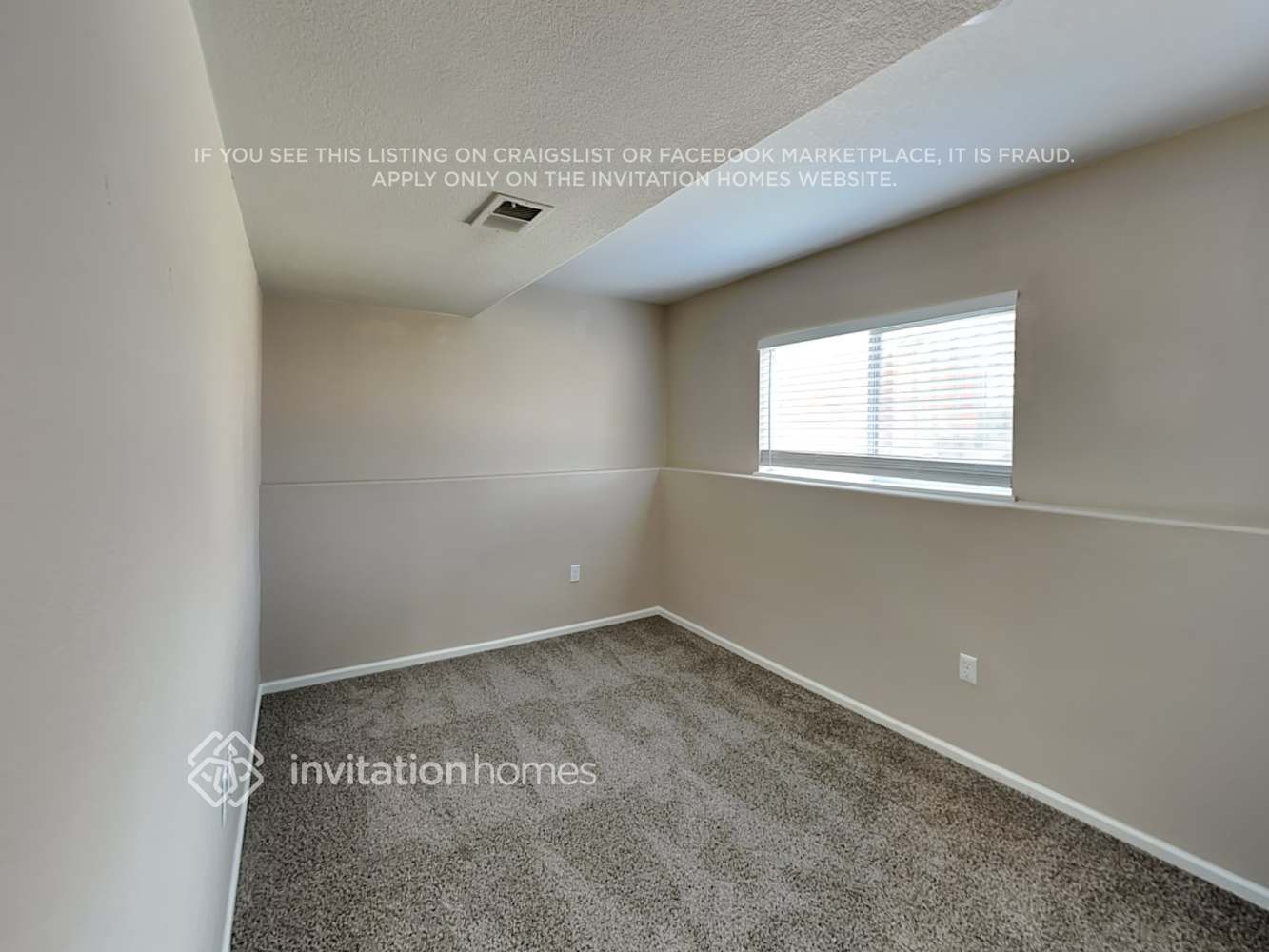 Building Photo - 4861 N Silverlace Dr