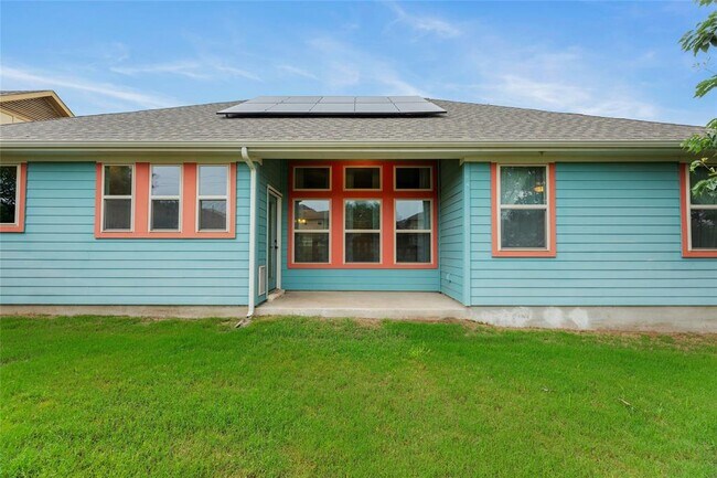 Building Photo - 11108 Railway Ln