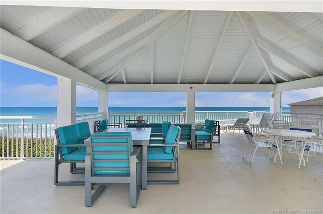 Building Photo - 1555 NE Ocean Blvd