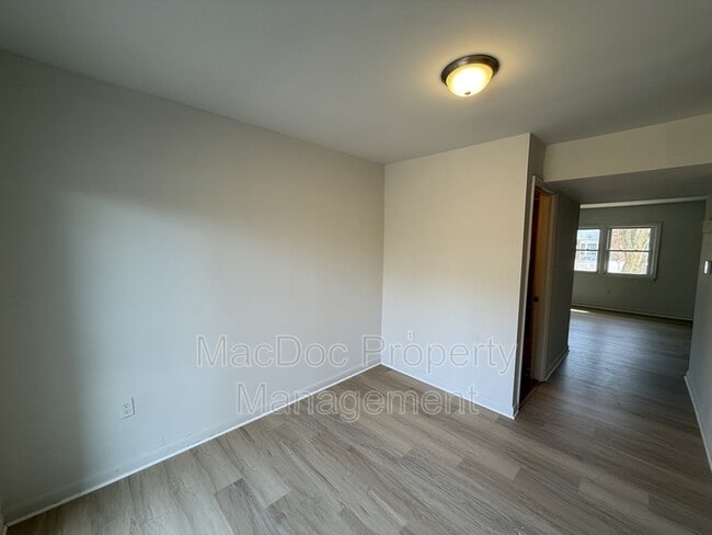 Building Photo - 3456 Beale Ct