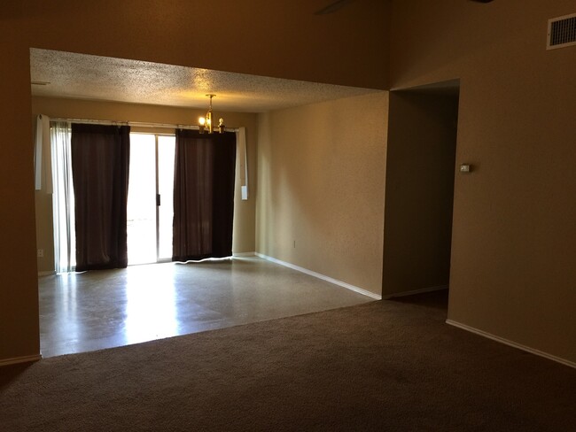 Building Photo - NICE HOME SURROUNDED BY LOTS OF TREES*MAST...