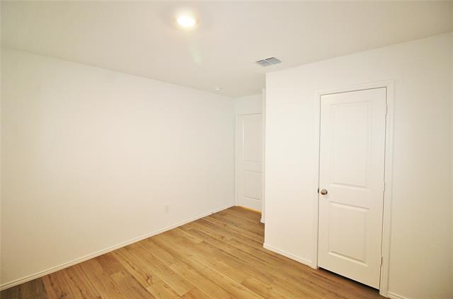 Building Photo - 1013 Lady Bird St