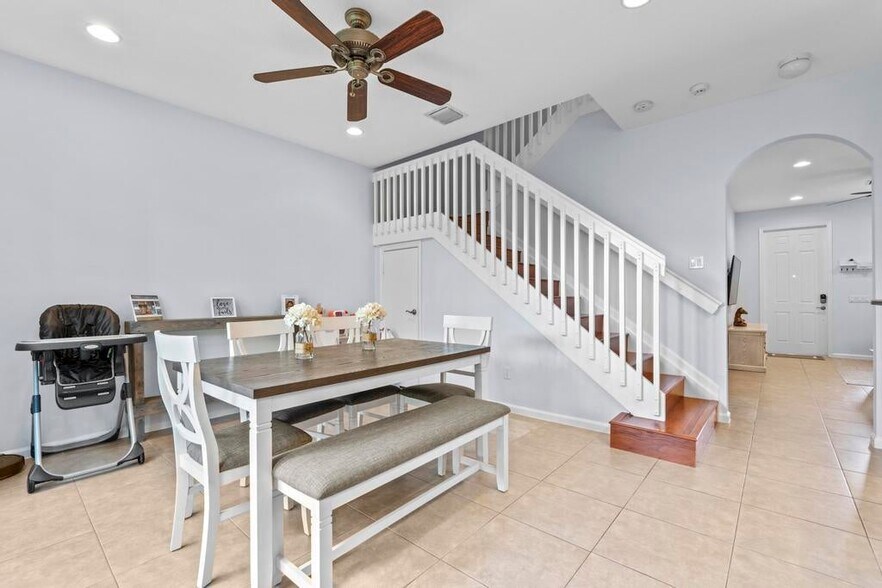 Building Photo - 7221 Briella Dr