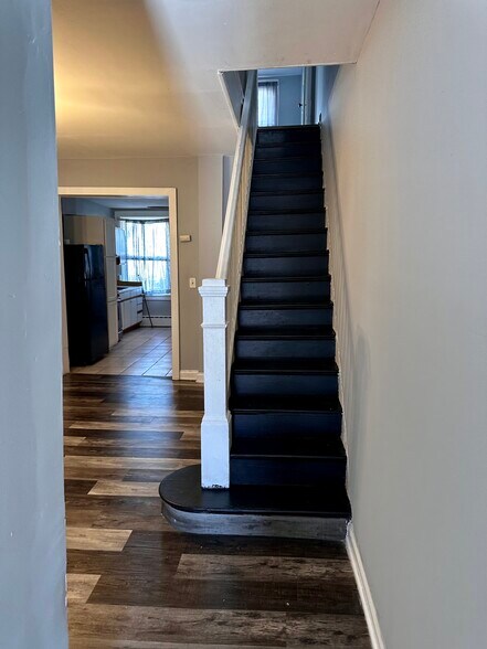 Building Photo - 2206 Penrose Ave