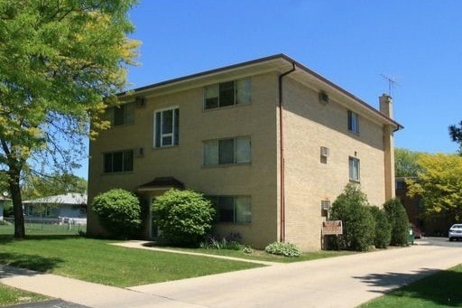 Primary Photo - Wheeling Manor