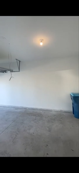 Garage (1 car) - 3403 Vesara Dr