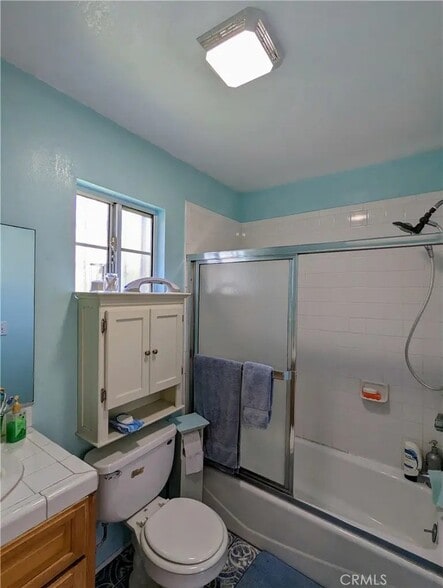 Building Photo - 2325 S Harcourt Ave