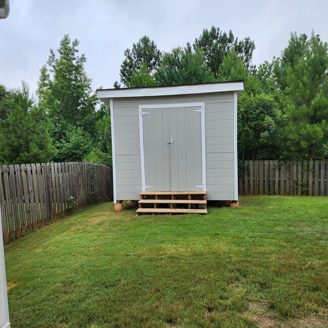 Building Photo - 329 Bella Rose Dr