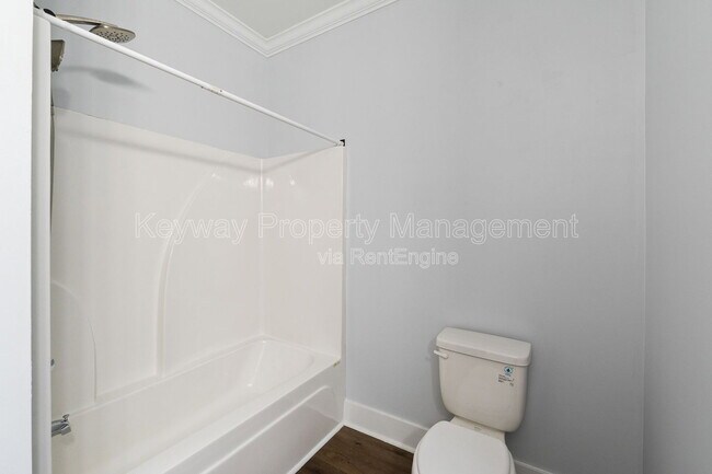 Building Photo - 2217 Laurens St