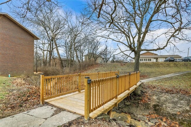 Building Photo - 3771 Cornell Dr