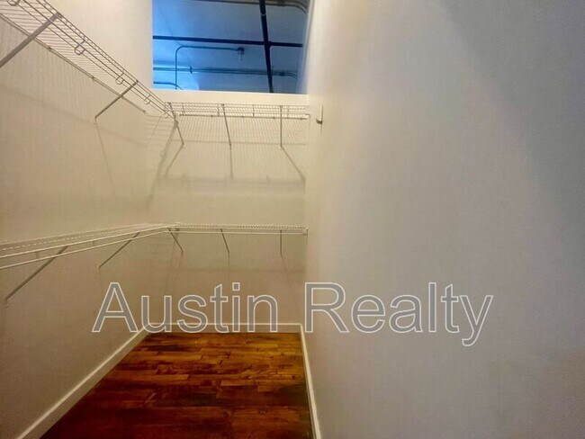 Building Photo - 1520 Washington Ave