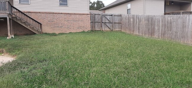 Building Photo - 327 Austin Creek Dr