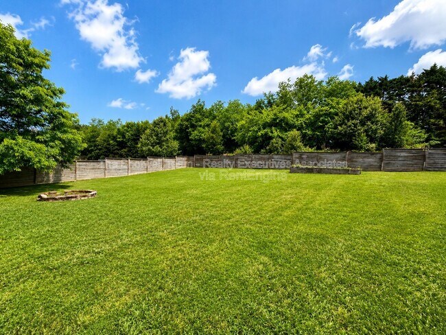 Building Photo - 1341 Wineberry Rd