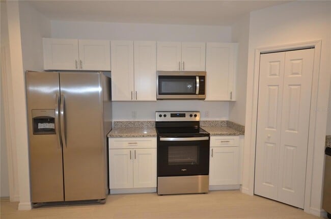 Building Photo - 3306 Bassie Ct
