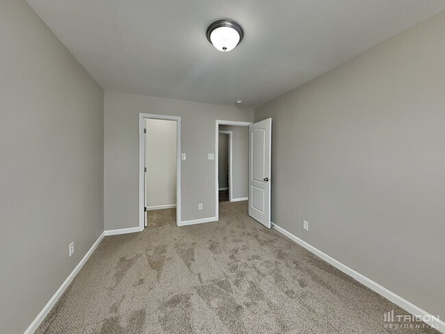 Building Photo - 188 Boiling Brook Dr