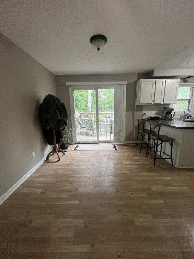 Building Photo - 103 Pleasant View Dr