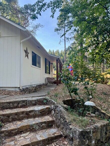 Building Photo - 2633 Crystal Springs Rd