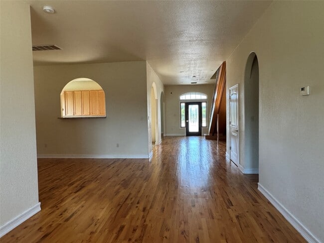 Building Photo - 4123 Old Chocolate Bayou Rd