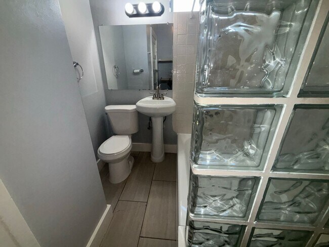 Building Photo - 4006-4008 DELTA STREET