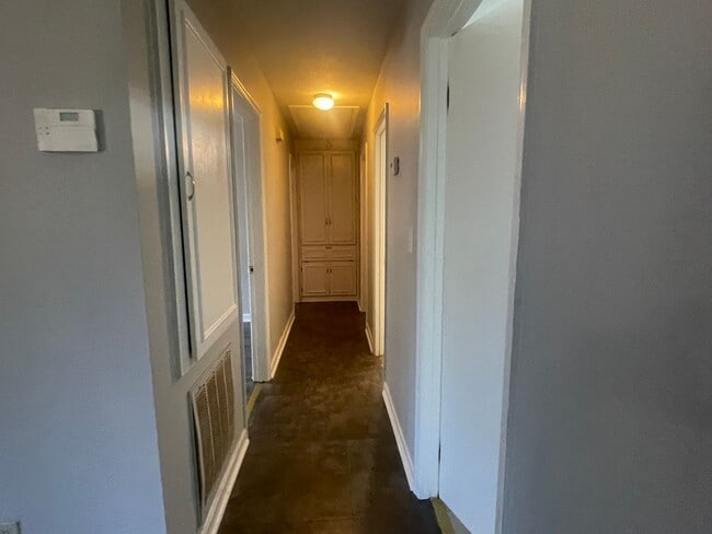 Building Photo - Renovated 3 Bedroom 2 Bath near Fort Moore