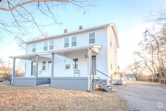 Building Photo - Renovated 2 bed 1 bath in Old Hickory Vill...