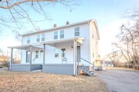 Building Photo - Renovated 2 bed 1 bath in Old Hickory Vill...