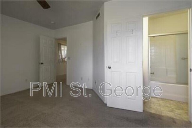 Building Photo - 35 E 600 S