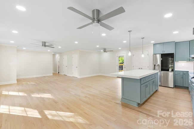 Building Photo - 100 Chadmore Dr