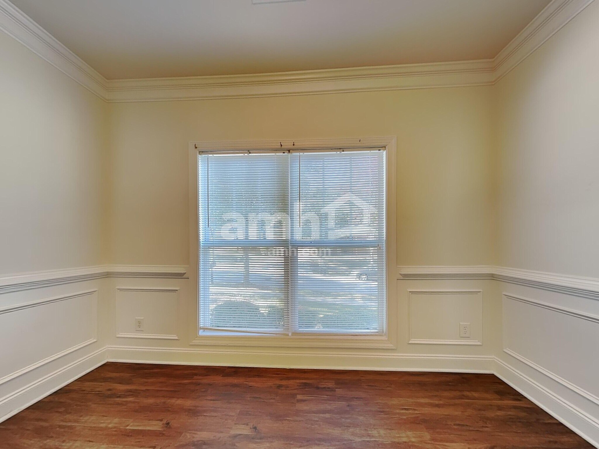 Building Photo - 483 Strawberry Walk