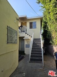 Building Photo - 754 E 84th Pl