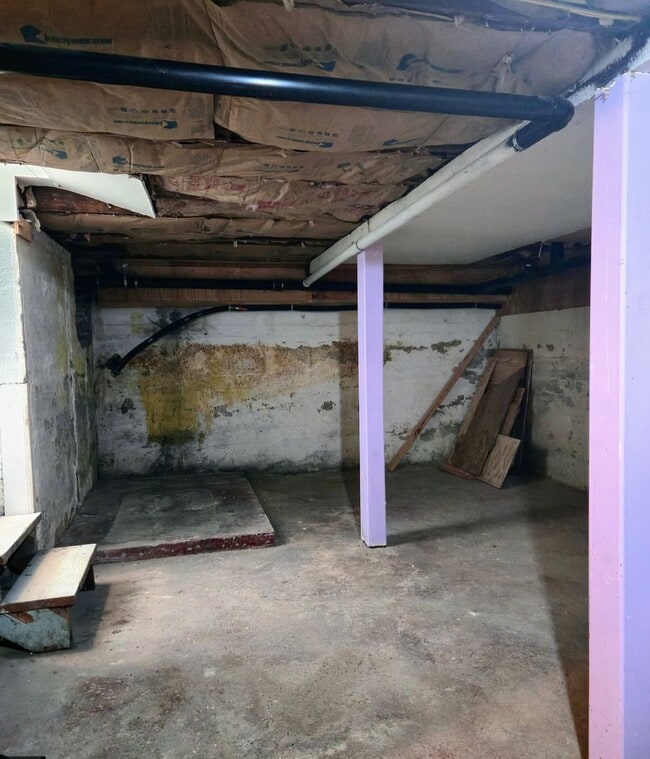 Building Photo - Newly Remodeled 2 Bedroom Home & ADU For R...
