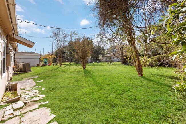 Building Photo - 6713 Barney Rd