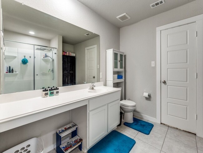 Building Photo - Charming 3BR w/Study House in Converse