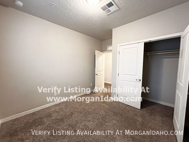 Building Photo - 1025 S Elder St