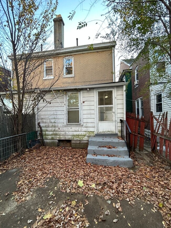 Building Photo - 350 Cleveland Ave