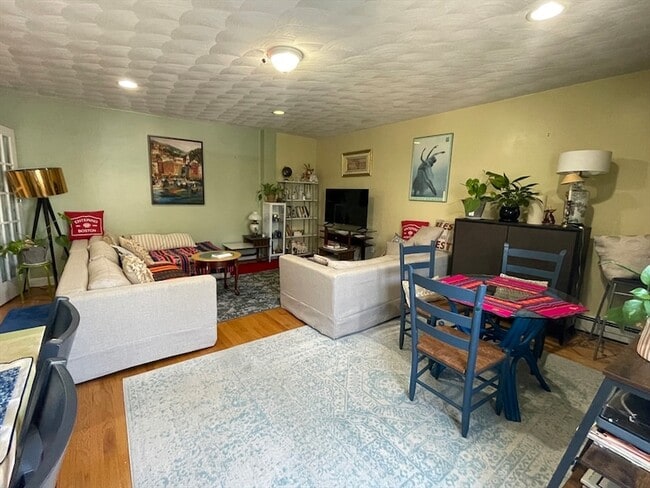 Building Photo - 42 Litchfield St