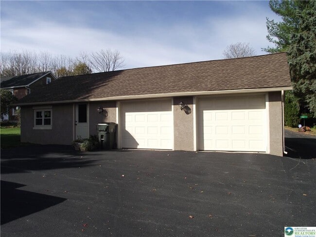 Building Photo - 8115 Main St