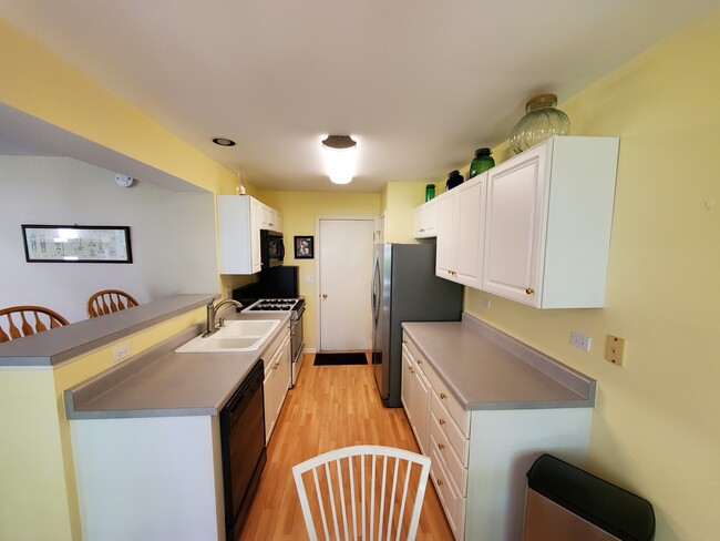Building Photo - 179 Holmes Way