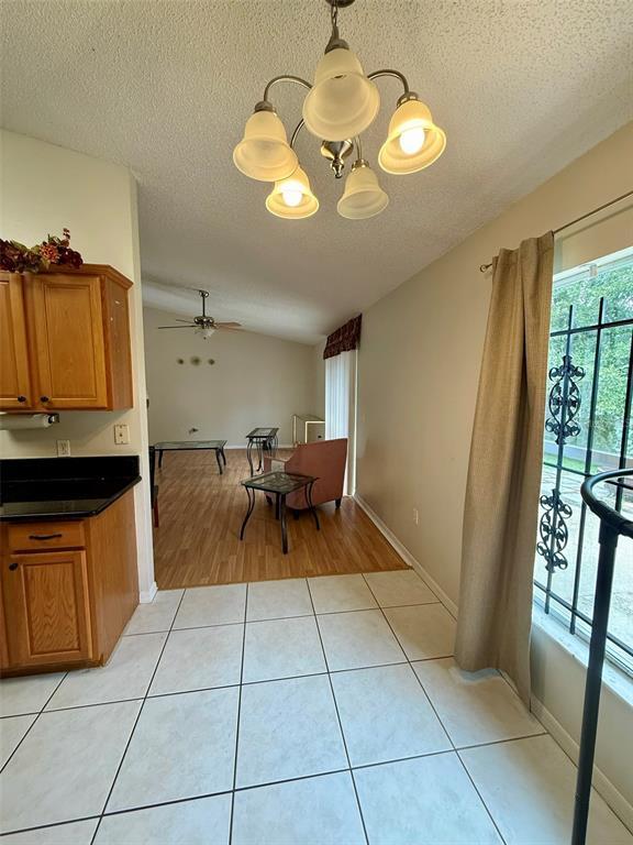 Building Photo - 232 Strawflower Ct