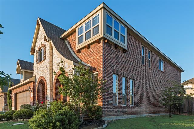 Building Photo - 500 Lakeview Dr