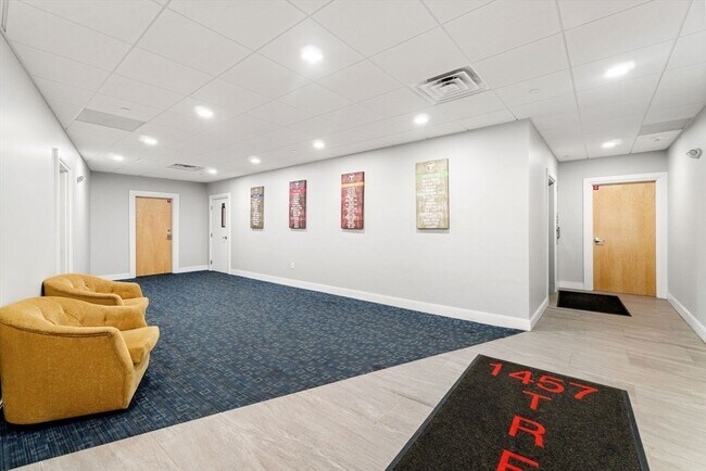 Building Photo - 1457 Tremont St