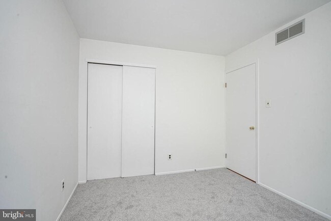 Building Photo - 3 Libra Ln