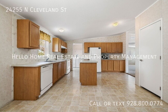 Building Photo - 24255 N Cleveland St