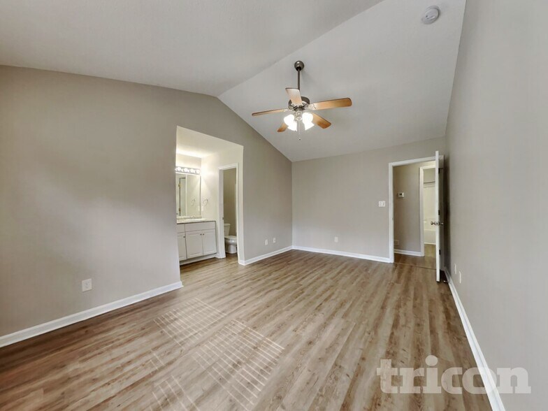 Building Photo - 47 Spaniel Ln